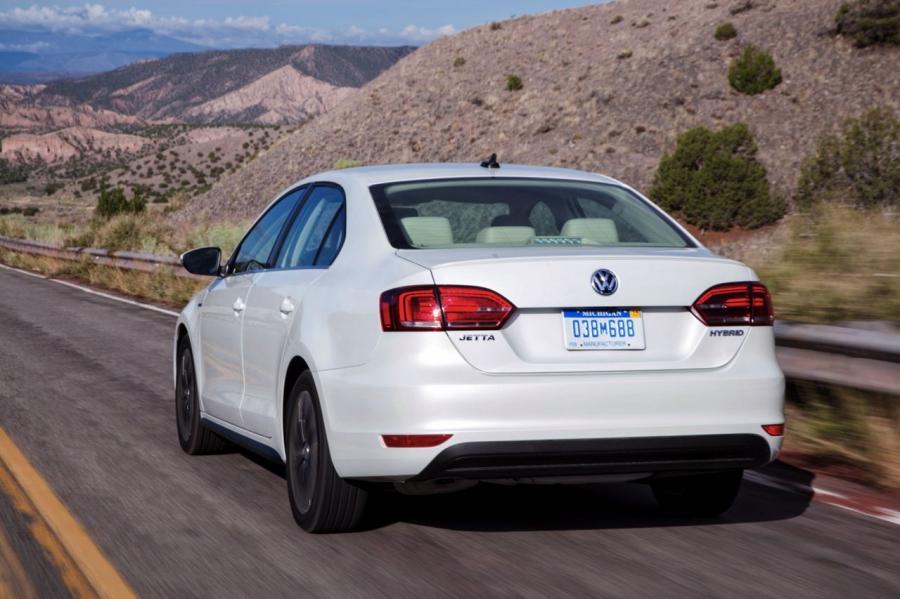  Volkswagen Jetta Hybrid 2012 года  (фото 41 из 133)